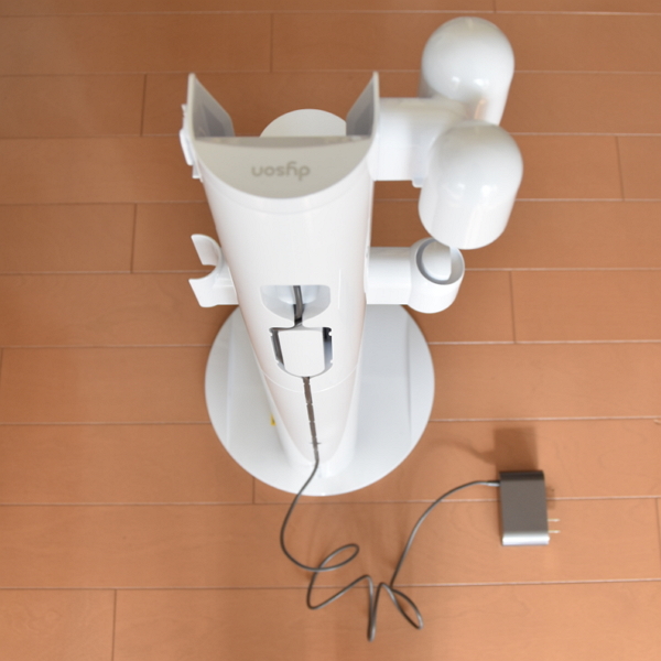 ダイソン】便利なフロアドックの組立と収納式お掃除ツールセット