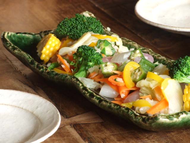 織部たわみ長角皿 - 【おとなの和食器屋 さんすい通販本店】