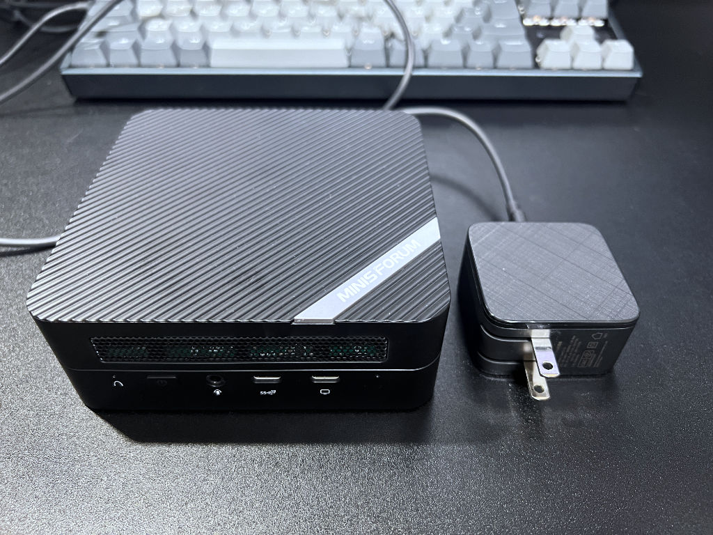 MINISFORUM UM560 RAM32GB PDでゲームも動く最高のサブ機 MINISFORUM