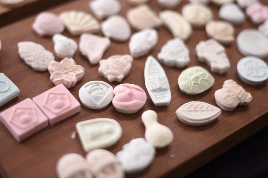 香川県高松市 菓子木型職人・現代の名工・伝統工芸士／和三盆体験