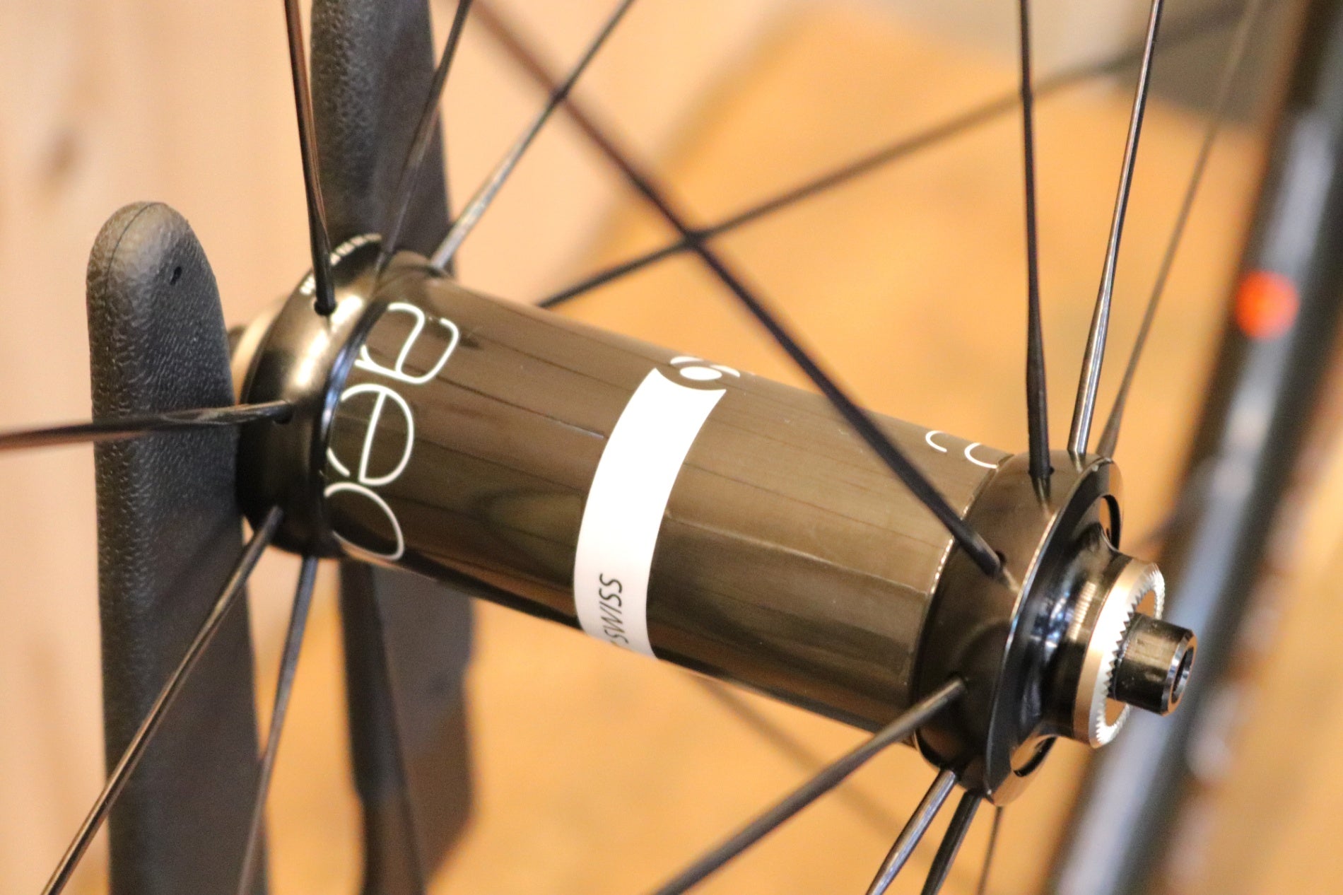 ボントレガー Bontrager アイオロス Aeolus 5 TLR D3 カーボン