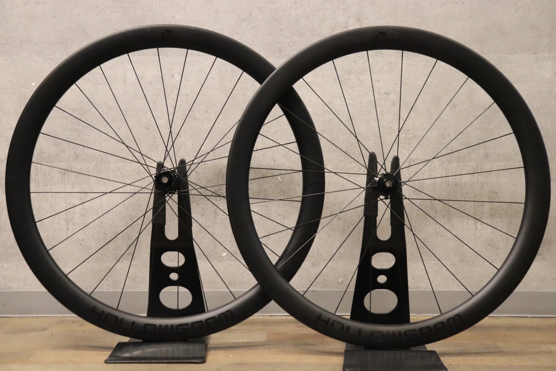 キャノンデール CANNONDALE ホログラム HOLLOWGRAM R45 カーボン