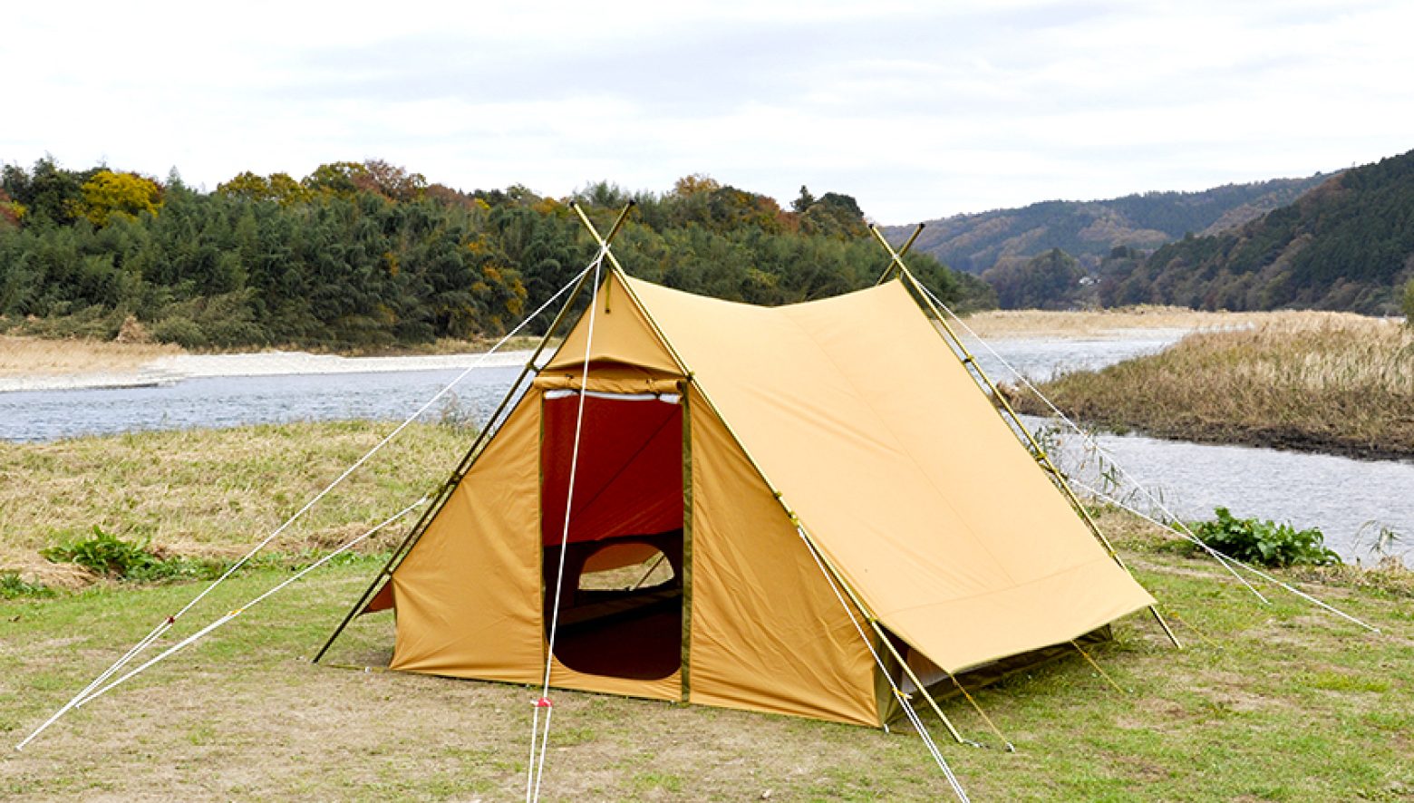 60～70年代アメリカのキャンプシーンを再現する、テンマクデザインの