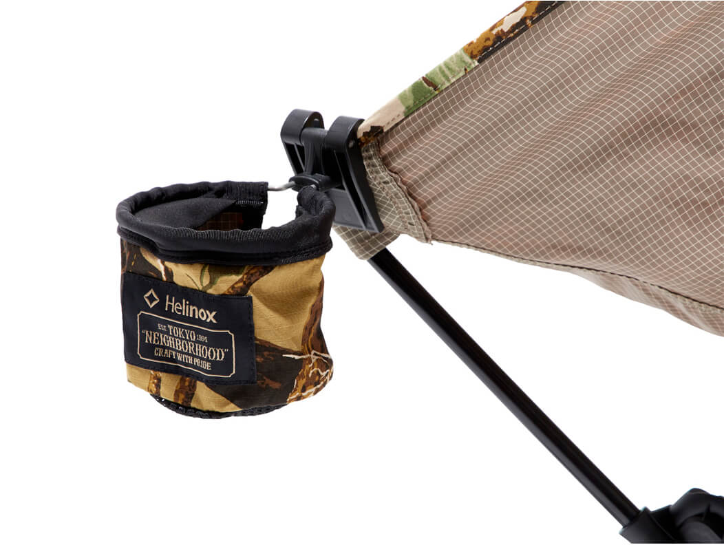 オリジナルカモ柄で統一された、ヘリノックス×ネイバーフッド最新作