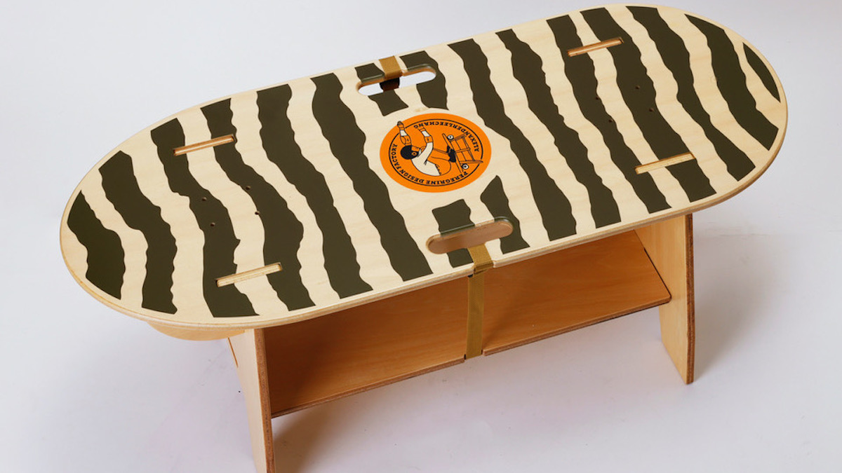 ペレグリン/アレキサンダーリーチャン スケボーテーブル 収納袋付