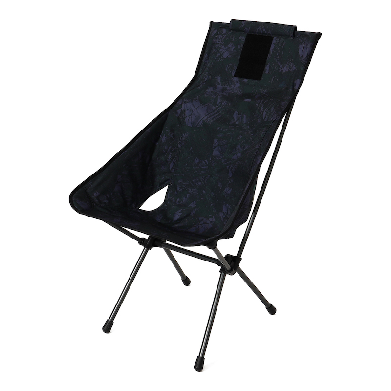 サウス2ウエスト8のオリジナル柄をのせた、ヘリノックスのチェア