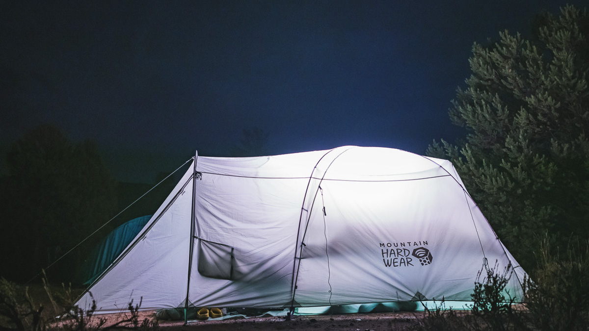マウンテンハードウェアから待望の多人数テントが登場！ 相性バッチリ
