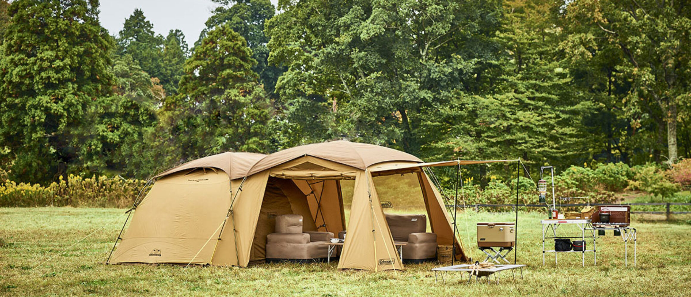 コールマンの定番2ルームテントに、コットンライクな新素材を採用した