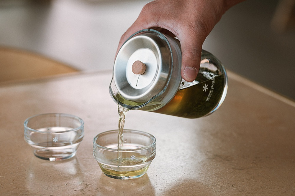 スノーピークから新提案。アウトドアでお茶を楽しめるティーポット