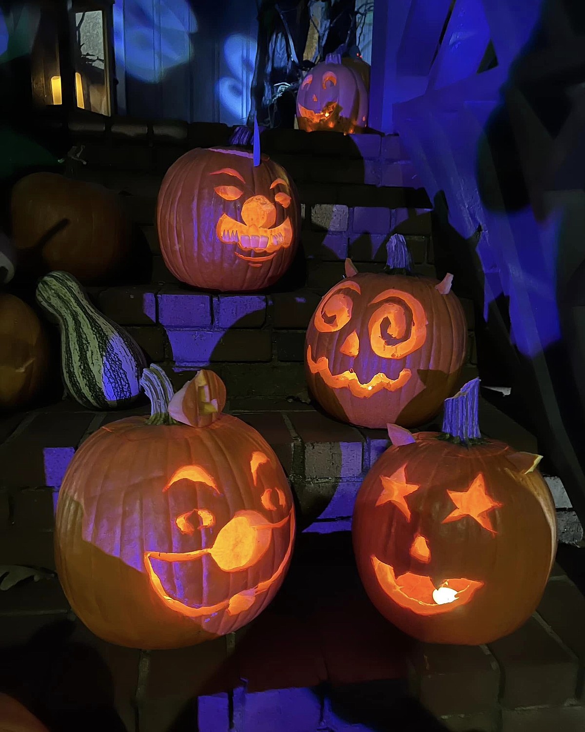 Oil keeps jack-o'-lanterns fresh through Halloween, agency says