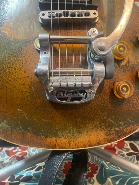 BIGSBY B5 取り付けとギター弦 | The Harder They Come