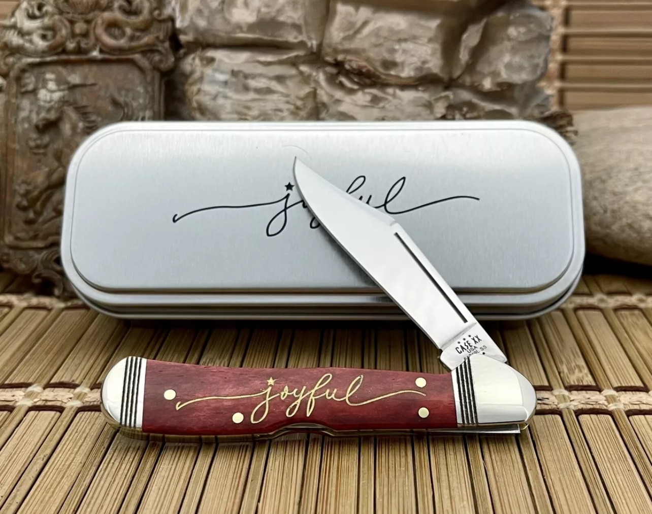 Case XX USA Old Red Bone JOYFUL Christmas Mini Copperlock 10625
