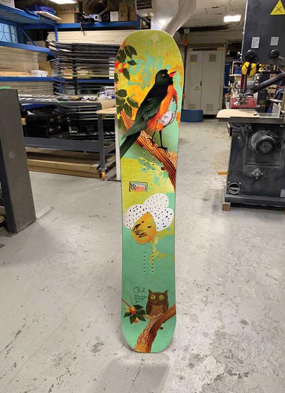 Seeker Custom Women's Snowboard – Directional Twin Freeride Board