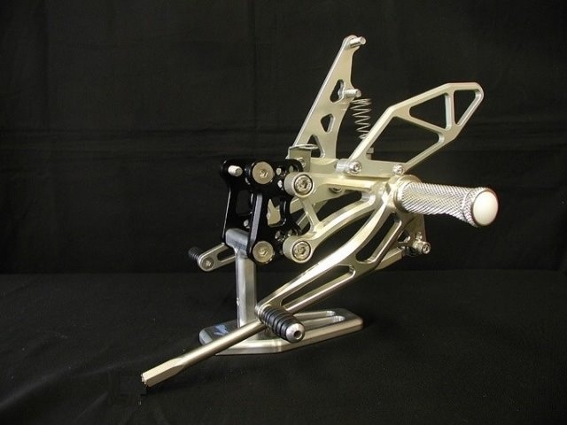 ZX-12Rバックステップキット. | ライディングステップ | ウッド