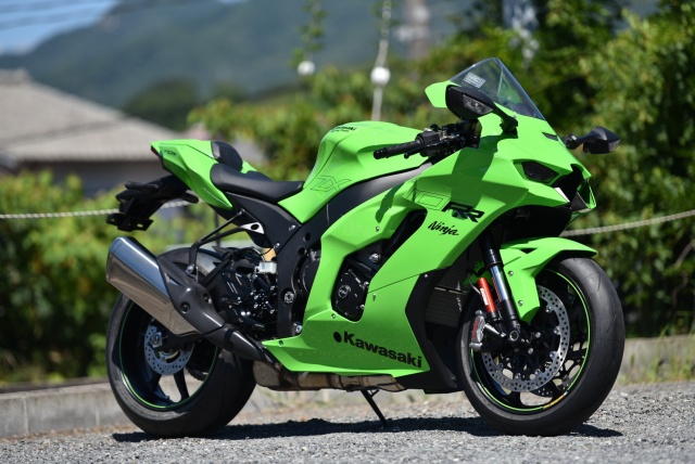 ZX-10R/ZX-10RR(21-25)バックステップキット. | ライディングステップ