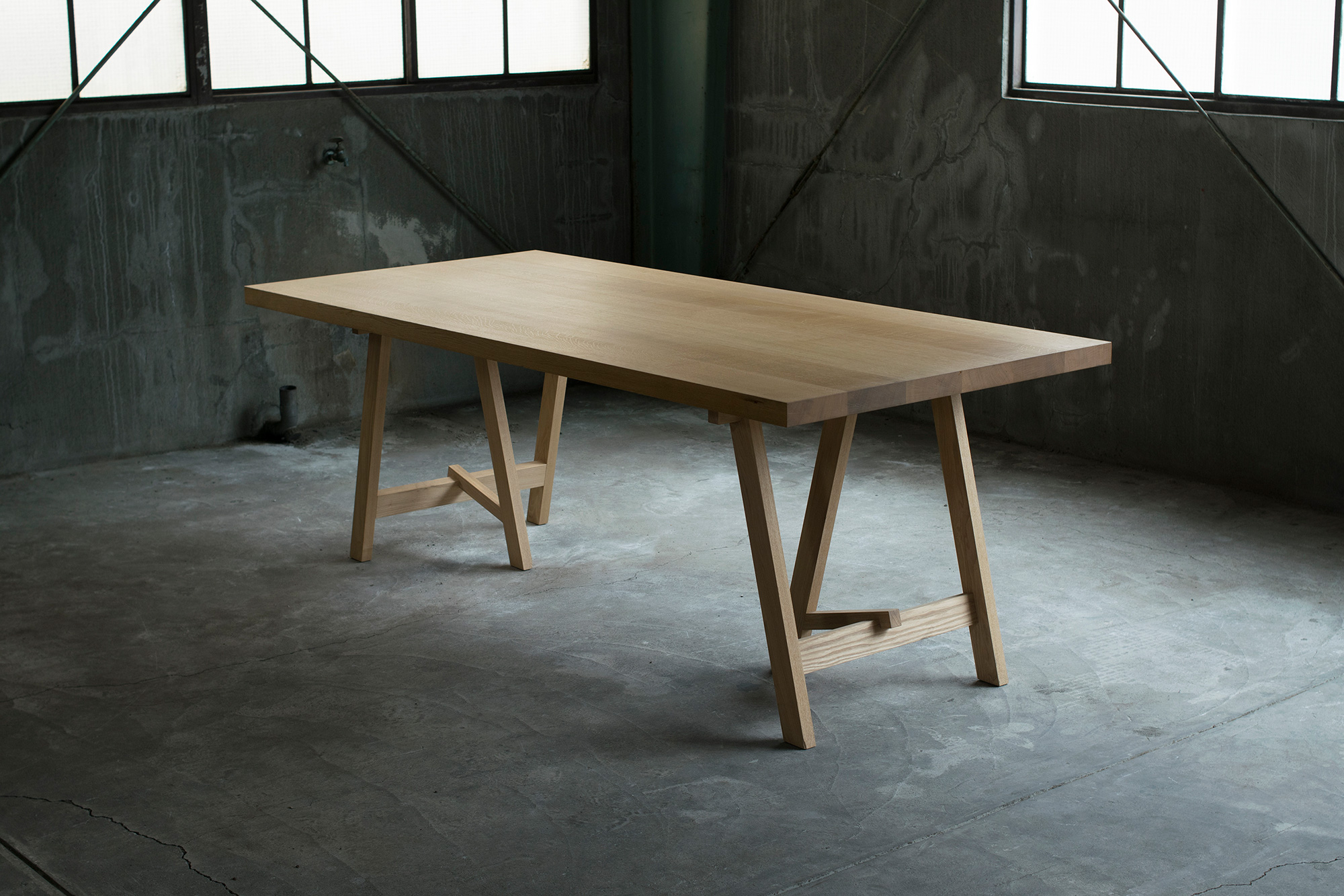 天然ナラ杢座卓 【公式通販】