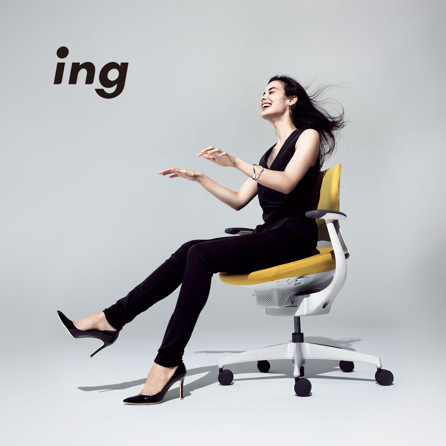 ing イング／メッシュタイプ／ヘッドレスト付きタイプ／T型肘