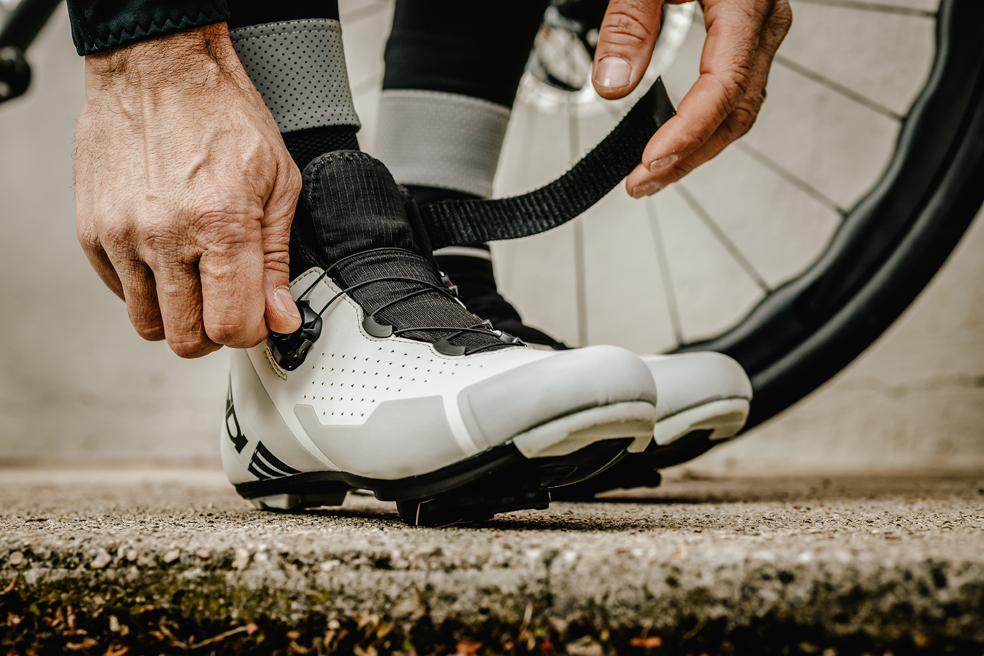 冬のライドを、もっと自由に。SIDI ウィンターサイクリングシューズ