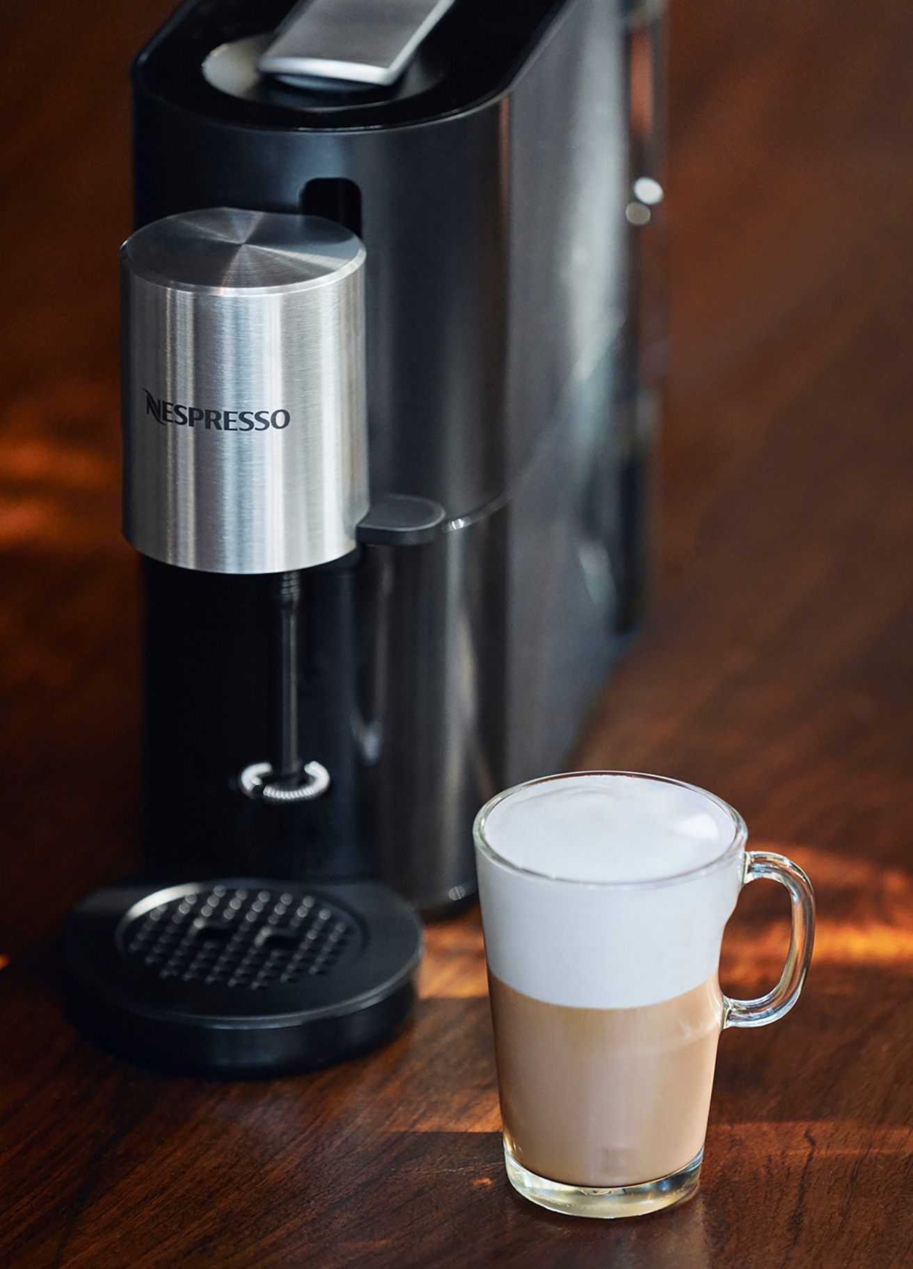 会員限定】ミルクフォーマーを搭載した最新機種《ネスプレッソ