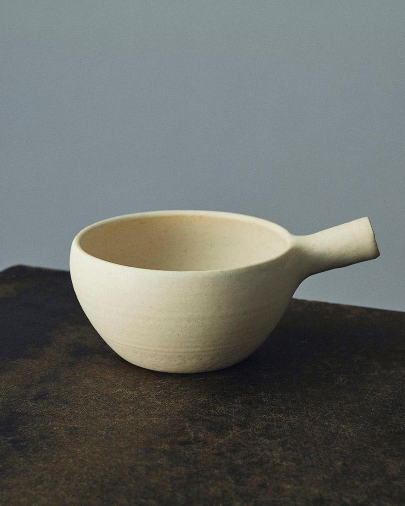 ひとりラーメンもおいしく楽しくなる、正島克哉のコロンと愛らしい片手