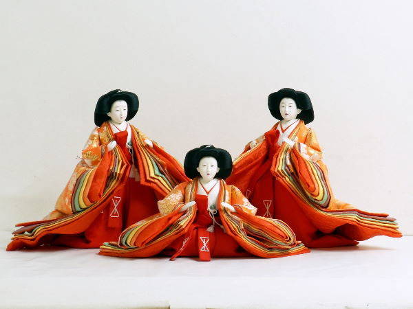 激安特価雛人形在庫処分】オレンジ色の金襴衣装の六寸官女が安い