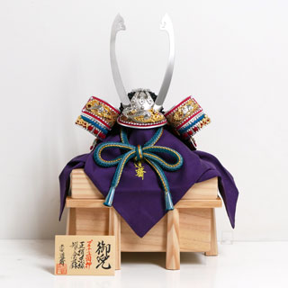 平安道齋作(道斎)の鎧兜飾りが安い 五月人形 ～広島市の人形問屋十二段屋