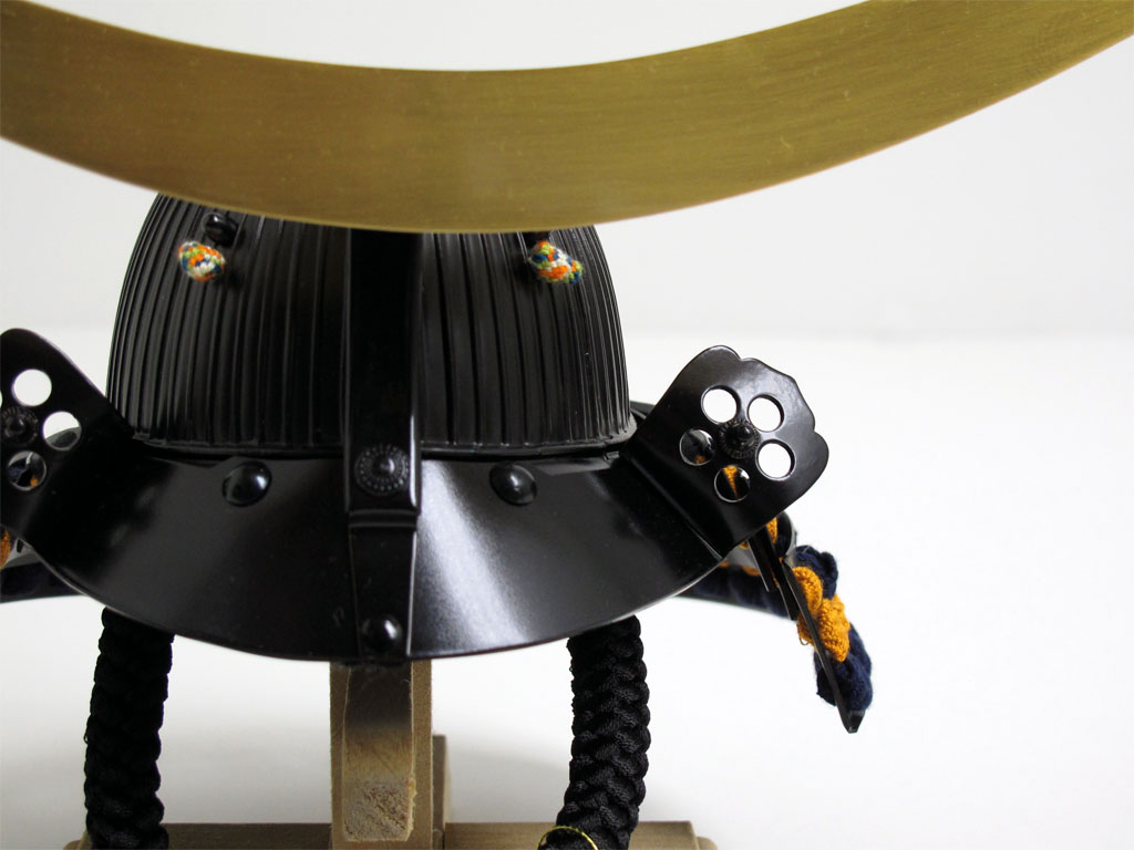 伊達政宗公弦月形前立兜1/3サイズ金彩枝桜屏風収納飾りが安い 雄山作