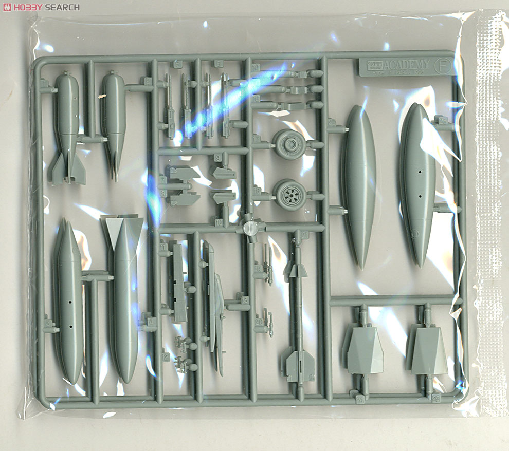 F-86F セイバー `ハフ・ザ・ドラゴン` (プラモデル) - ホビーサーチ