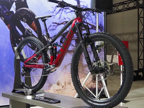 トレックで最も売れているフルサスバイク『Fuel EX』2020