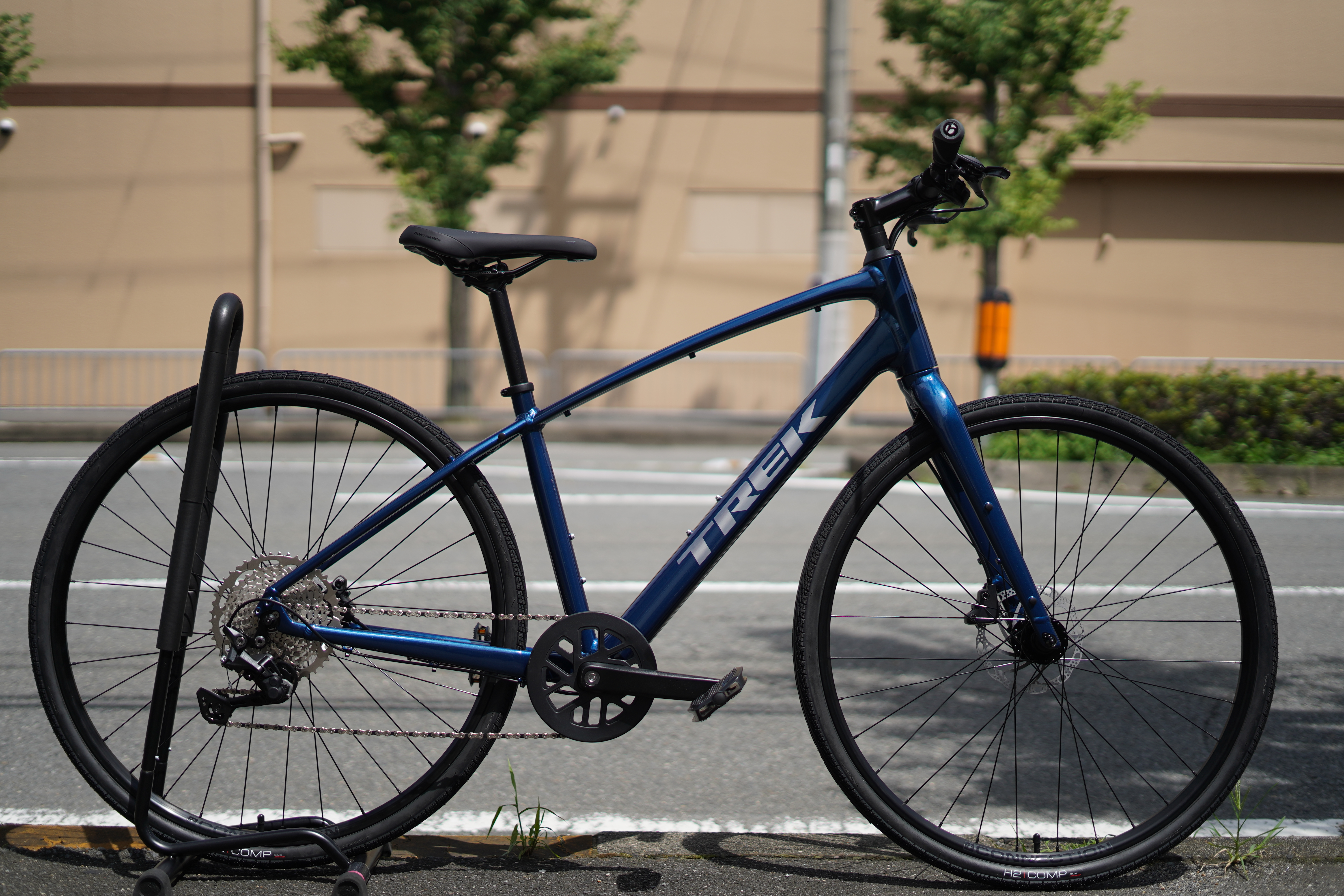 トレックのクロスバイク、新型 FX2発売！価格を抑えながらも充実の装備