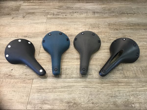 新感覚の座り心地 BROOKS CAMBIUM 入荷【宝塚】【サドル】