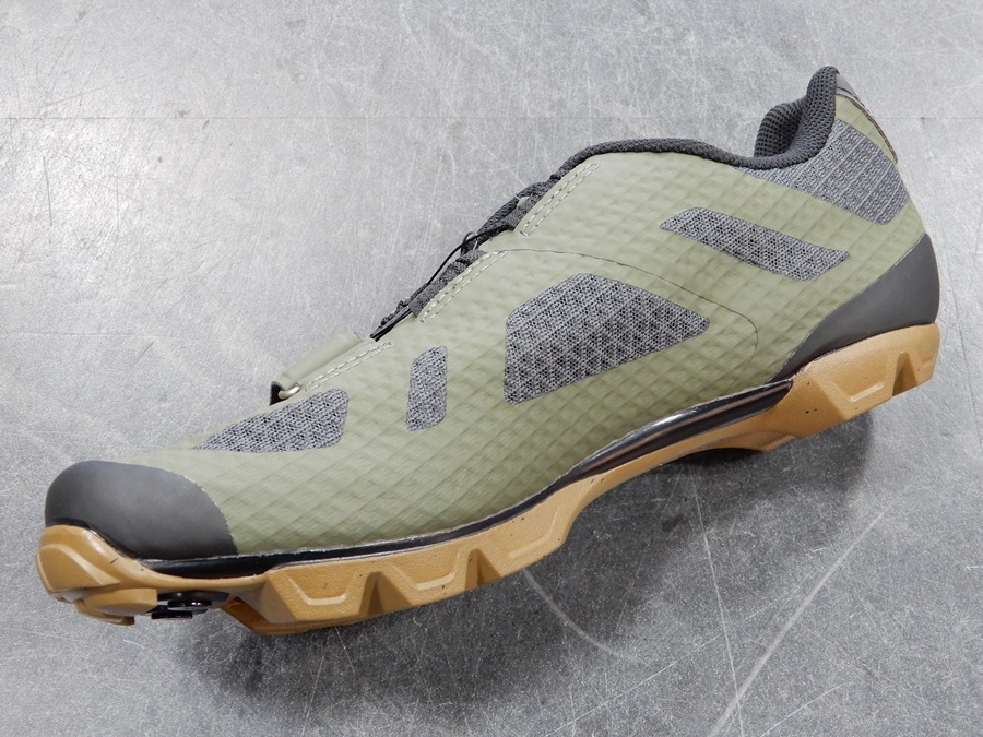 GIRO(ジロ)】対象モデルのビンディングシューズをご購入でソックスor