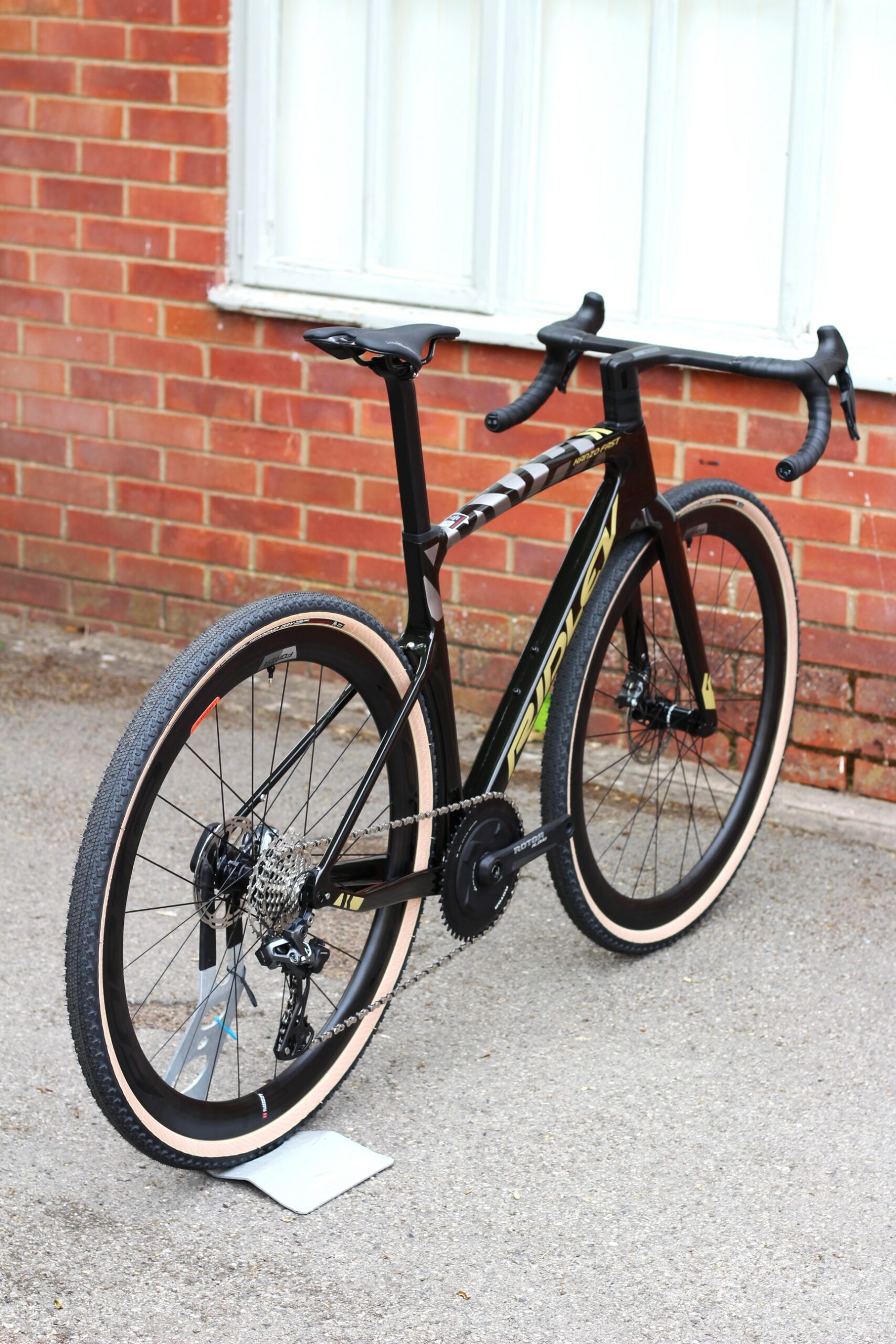 Ridley Kanzo Fast Pureline GRX Di2 Black / Silver / Gold with