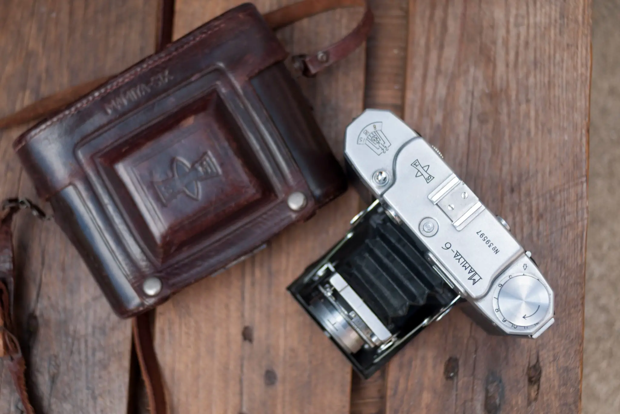 Mamiya 6 IV Review - The Original 6- by Ray Goodwin - 35mmc