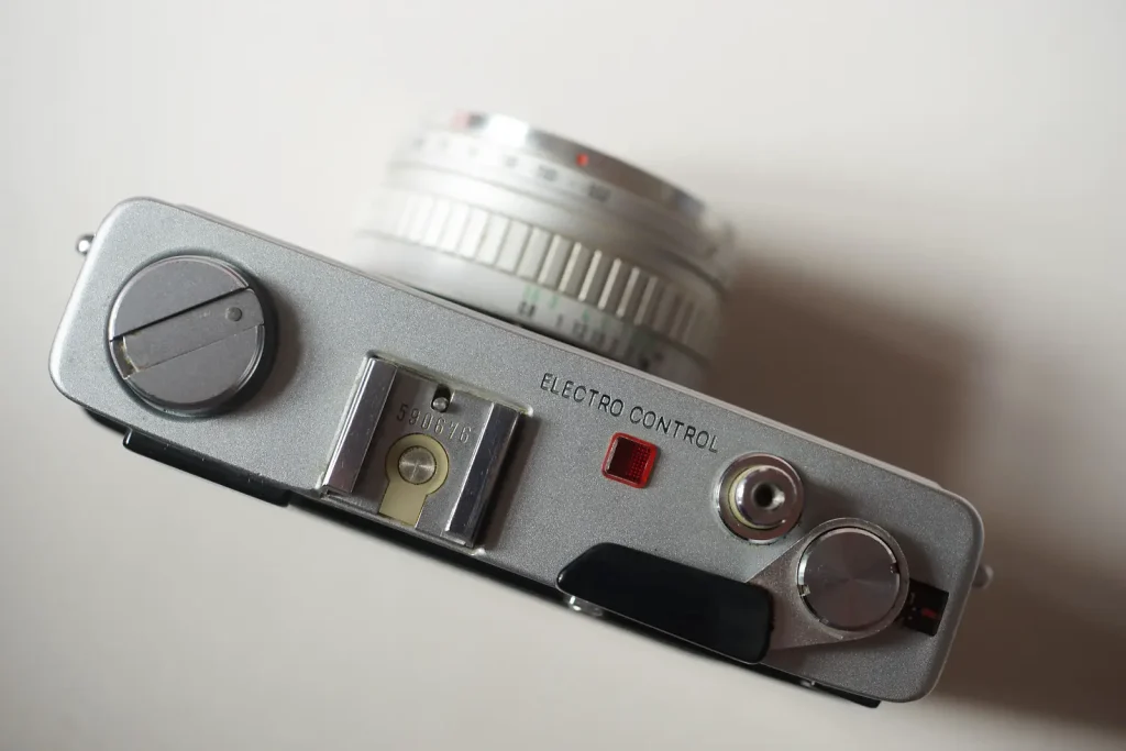 Minolta Hi-Matic E - Minolta's 'Difficult' Second Electro Camera