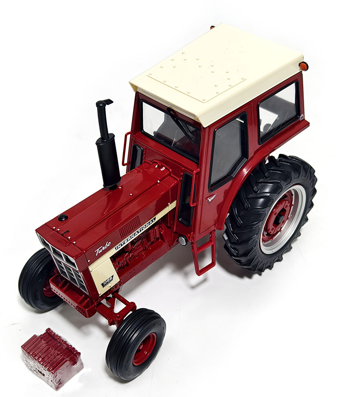 International Harvester 1066 Tractor - Prestige Collection - 44422