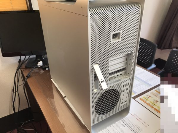 Mac Pro (Mid 2012)の画面が映らなくなったトラブルを解決 - パソコン