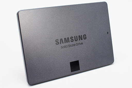 Samsung初のQLC採用SSD「SSD 860 QVO」レビュー。性能低下と大容量を秤