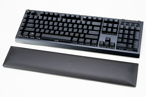 Razer製キーボードのフラッグシップ「BlackWidow V4 Pro」をテスト