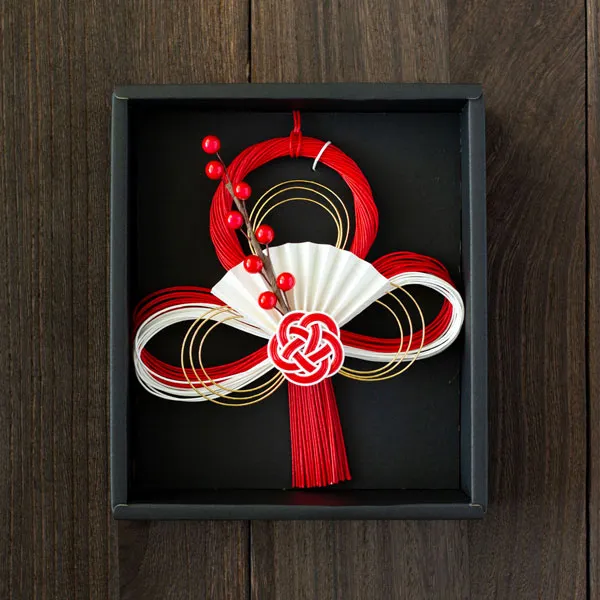 水引飾り（中）末広南天 / お正月｜暦生活｜日本の季節を楽しむ暮らし