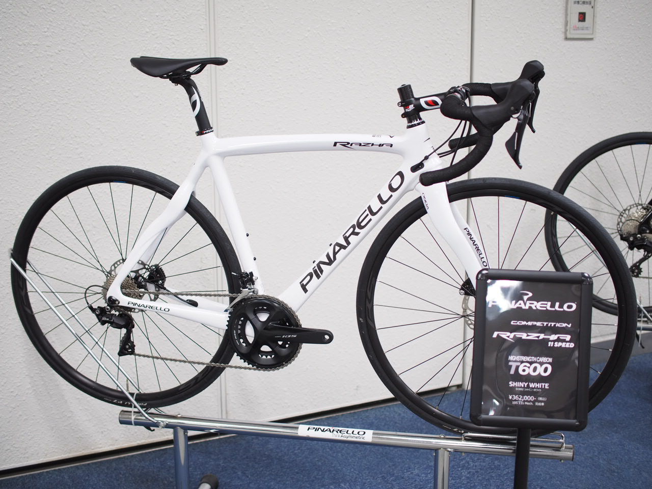 PINARELLO (ピナレロ) RAZHA(ラザ) DISC 105 メカニカル 11s完成車
