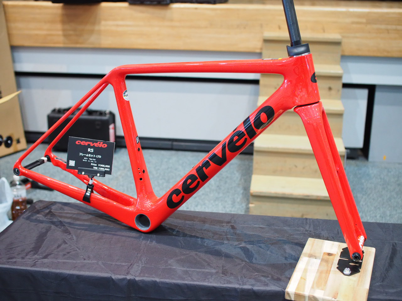 特価】Cervelo(サーヴェロ) R5 フレームセット 2025 | サイクル