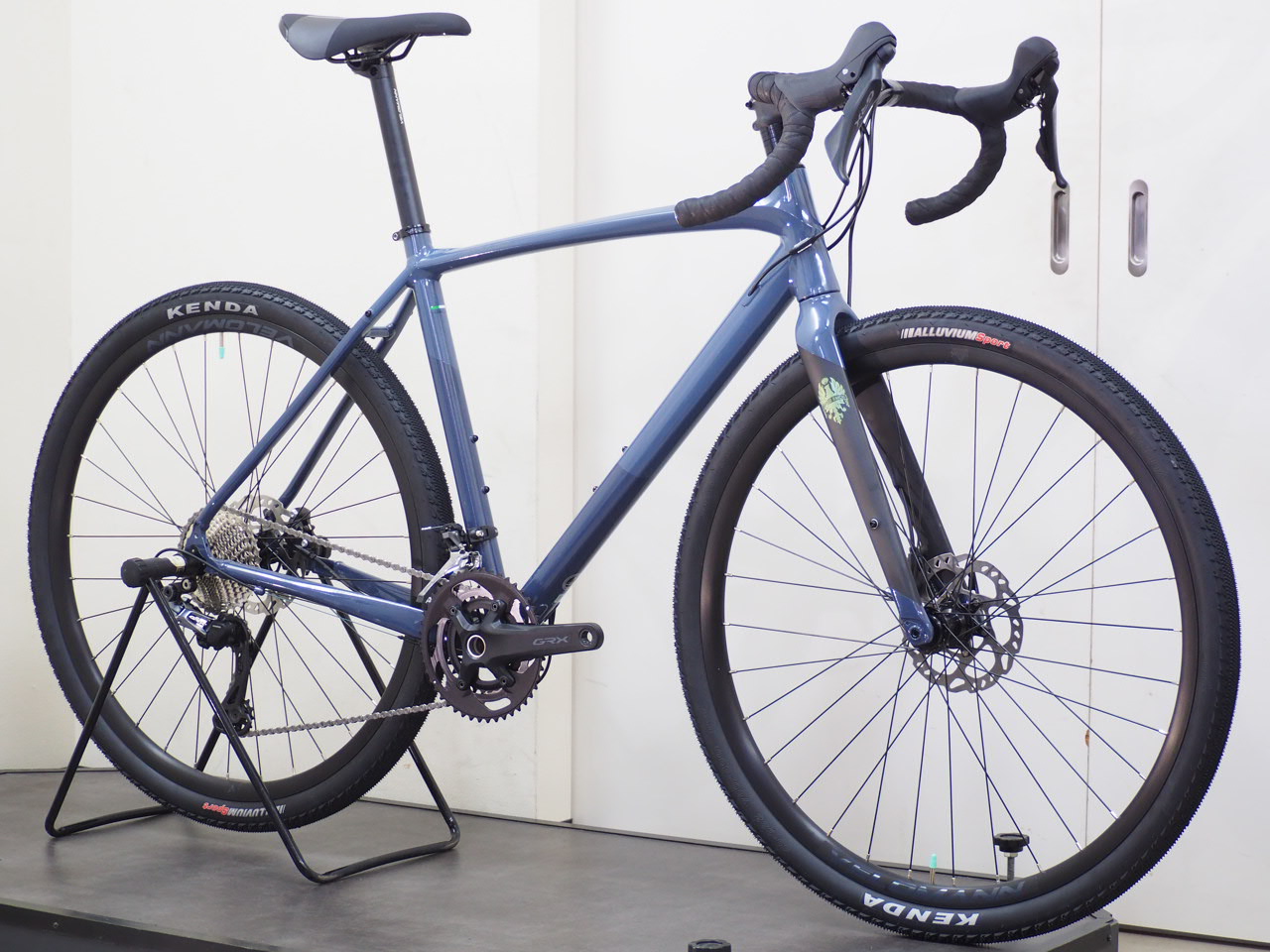 Bianchi (ビアンキ) IMPULSO (インプルソ) DISC GRX600 完成車 2024