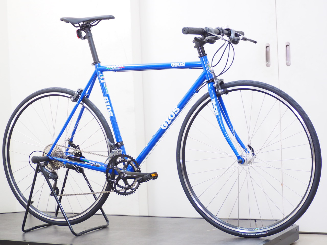 GIOS(ジオス) AMPIO(アンピーオ) CLARIS 完成車 アウトレット車