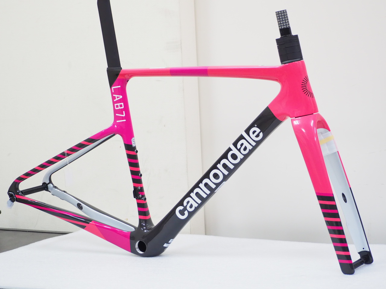 cannondale SuperSix EVO(キャノンデール スーパーシックスエボ) LAB71