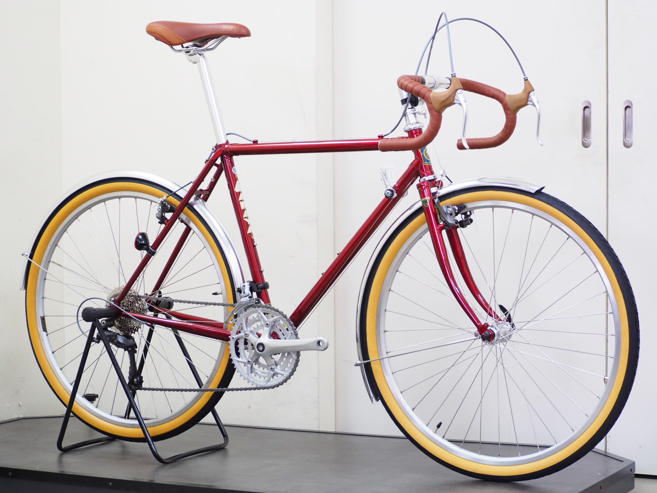 ARAYA 2025 | サイクルショップカンザキ吹田店