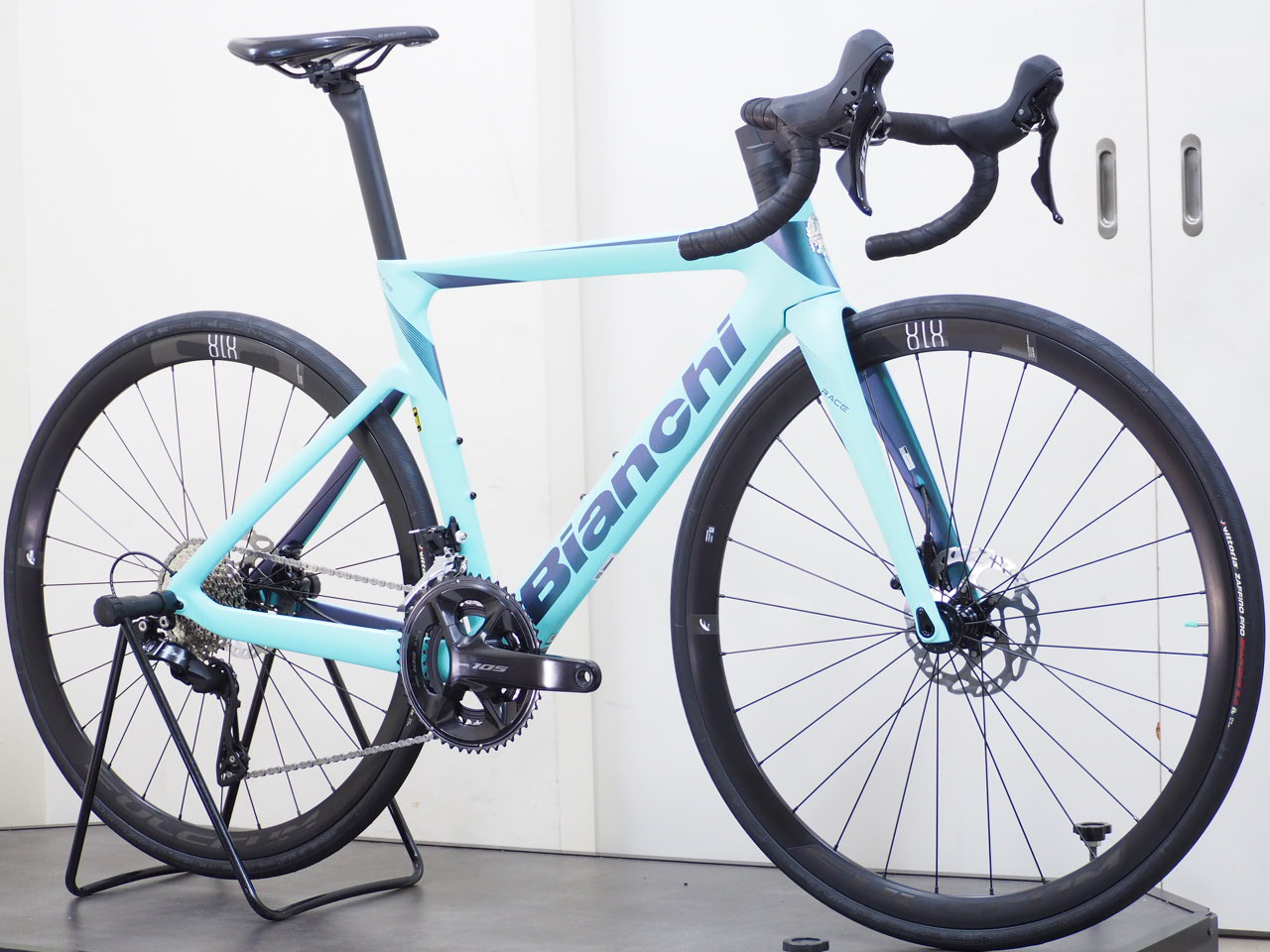 Bianchi(ビアンキ) OLTRE RACE(オルトレ レース) 105 12s完成車 2024