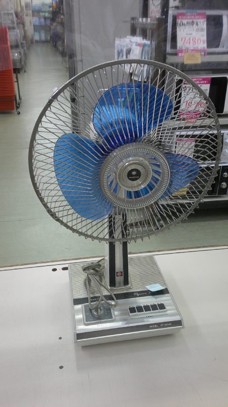買取商品紹介】昭和レトロ SANYO 青ハネ扇風機 リユースショップ