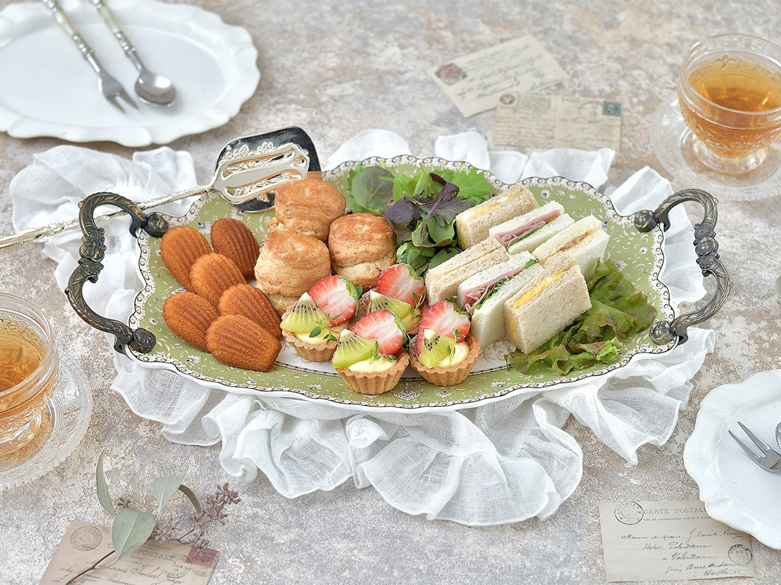 アフタヌーンティートレー (グリーン） | 洋食器 | お菓子・パン材料