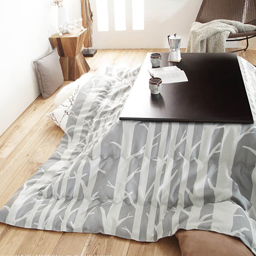 永く愛用できるシンプルなデザイン 楢天然木国産折れ脚こたつ (布団